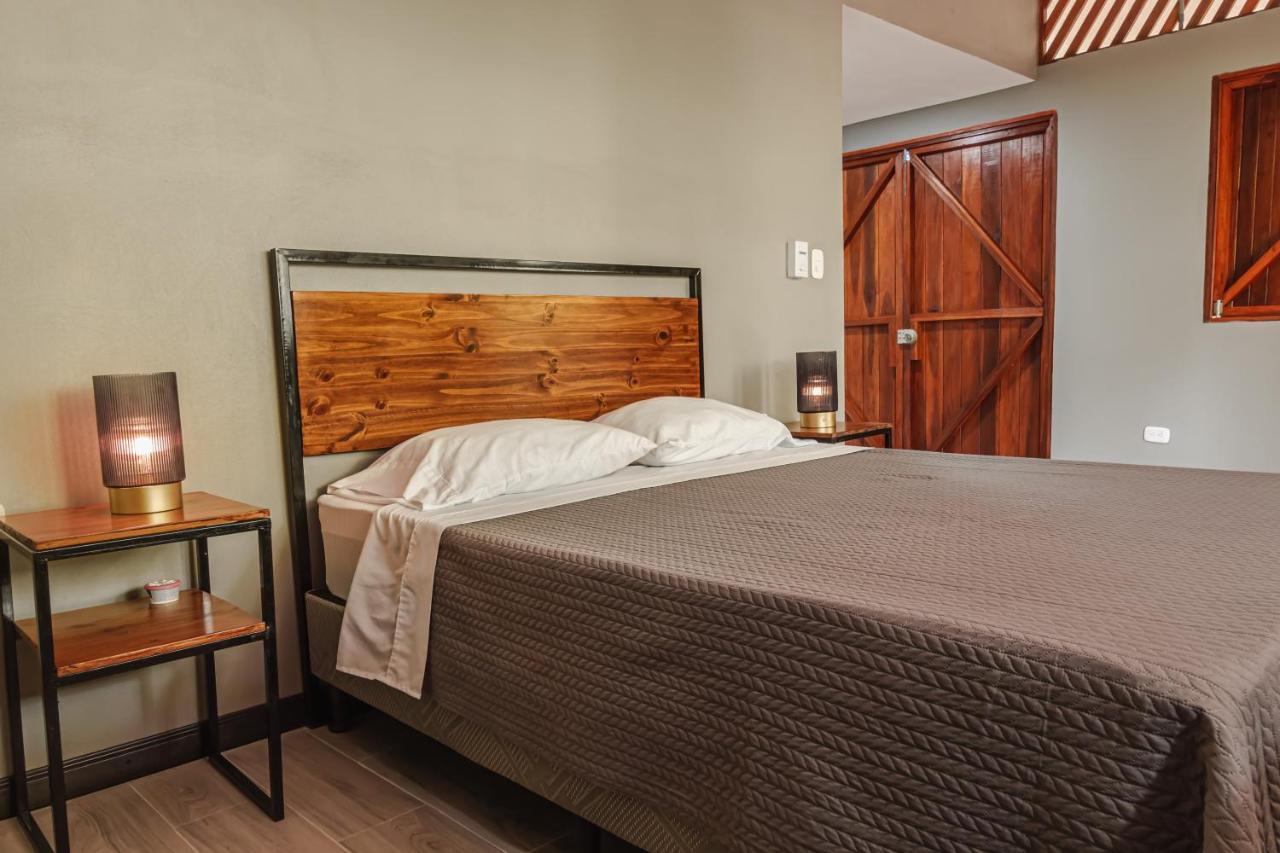 Hotel Boutique The Green Jungle House Puerto Viejo de Talamanca Экстерьер фото